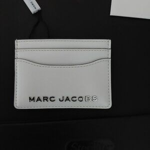 ***LOW START*** NWT Marc Jacobs Card Wallet